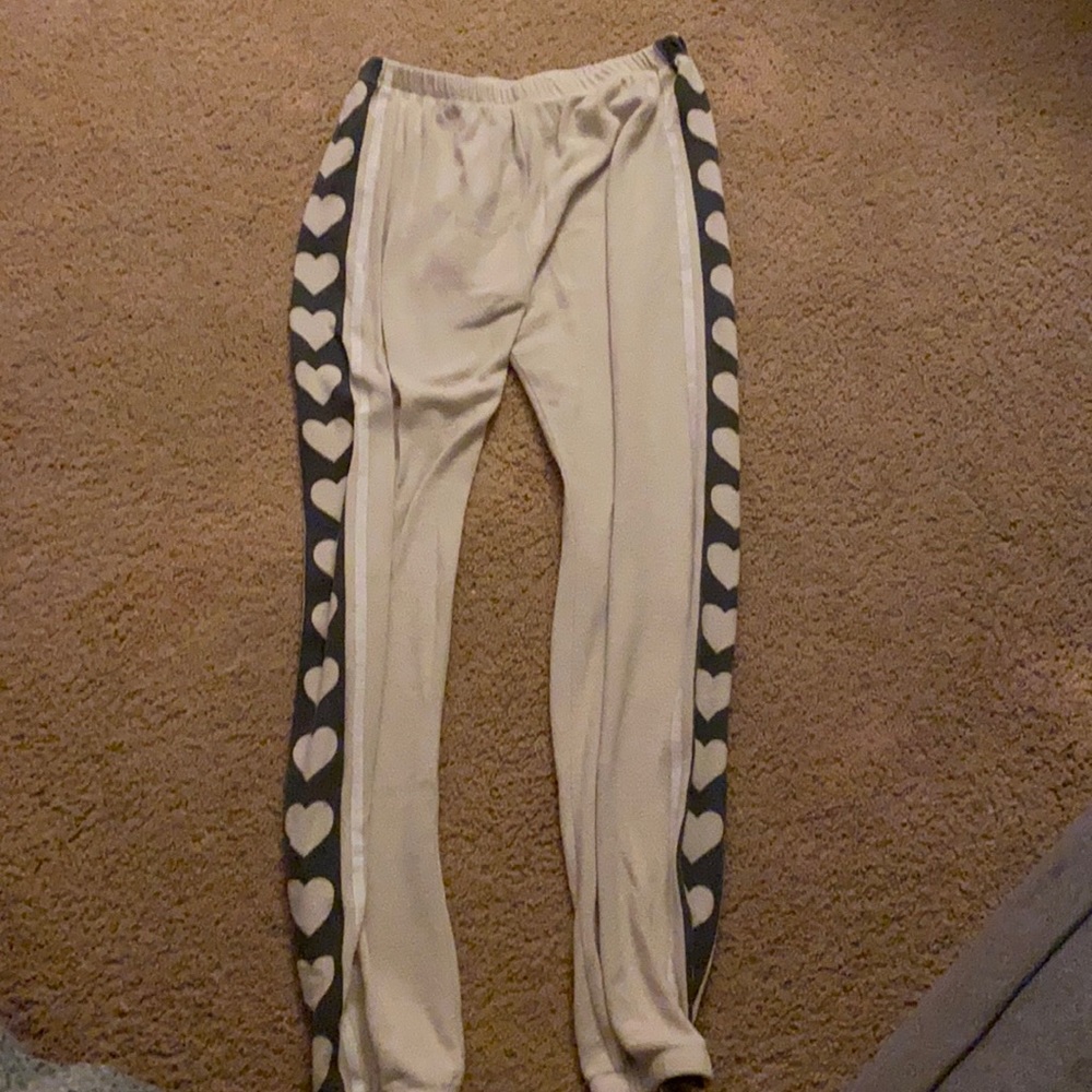 Wildfox sweatpants tan with hearts Medium